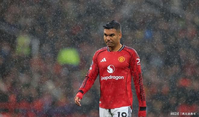 巴萨完胜瑞典，卡塞米罗状态火热