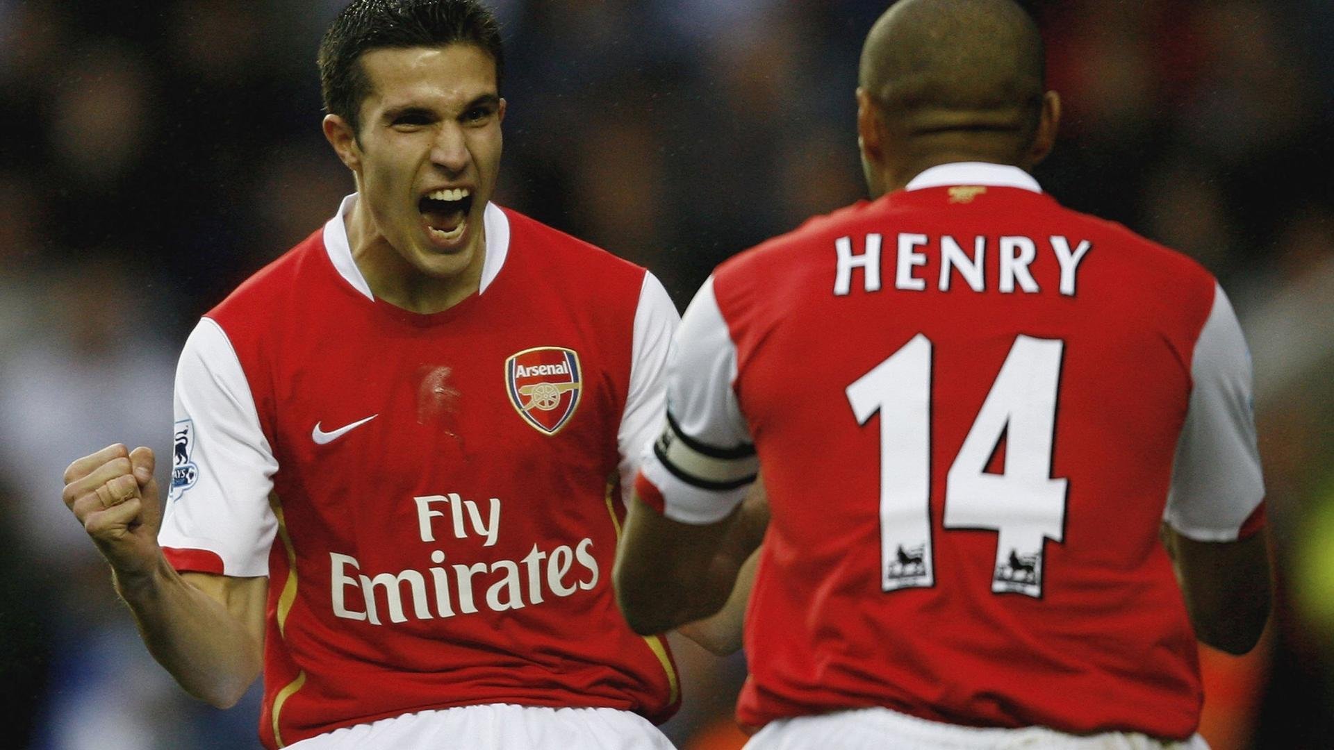 德里赫特之夜，当篮球场响起足球巨星的终场哨